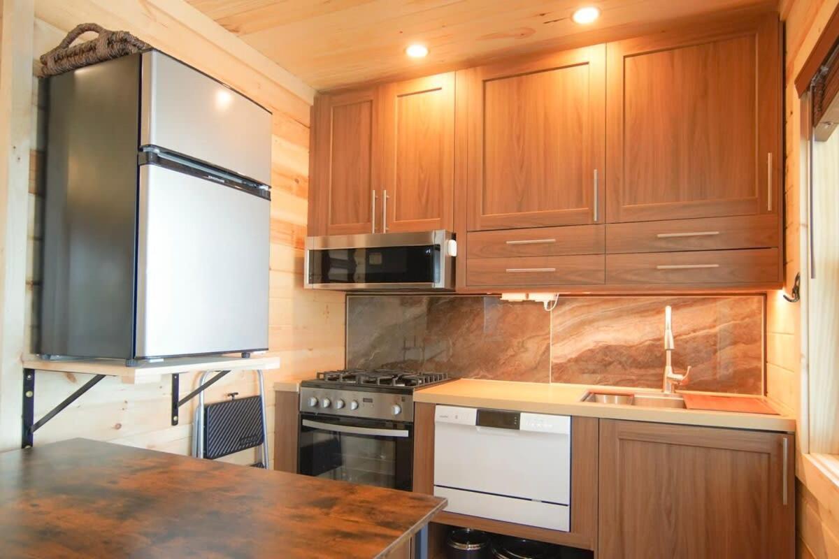 Loza House Adirondack Skydeck Unit Front *