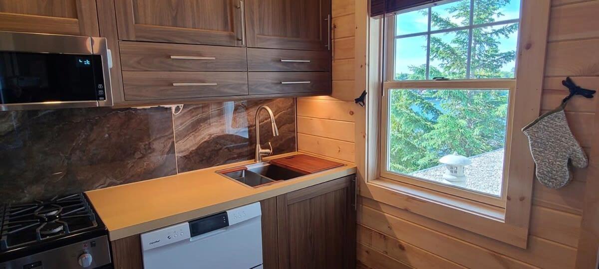 Loza House Adirondack Skydeck Unit Front Apartment